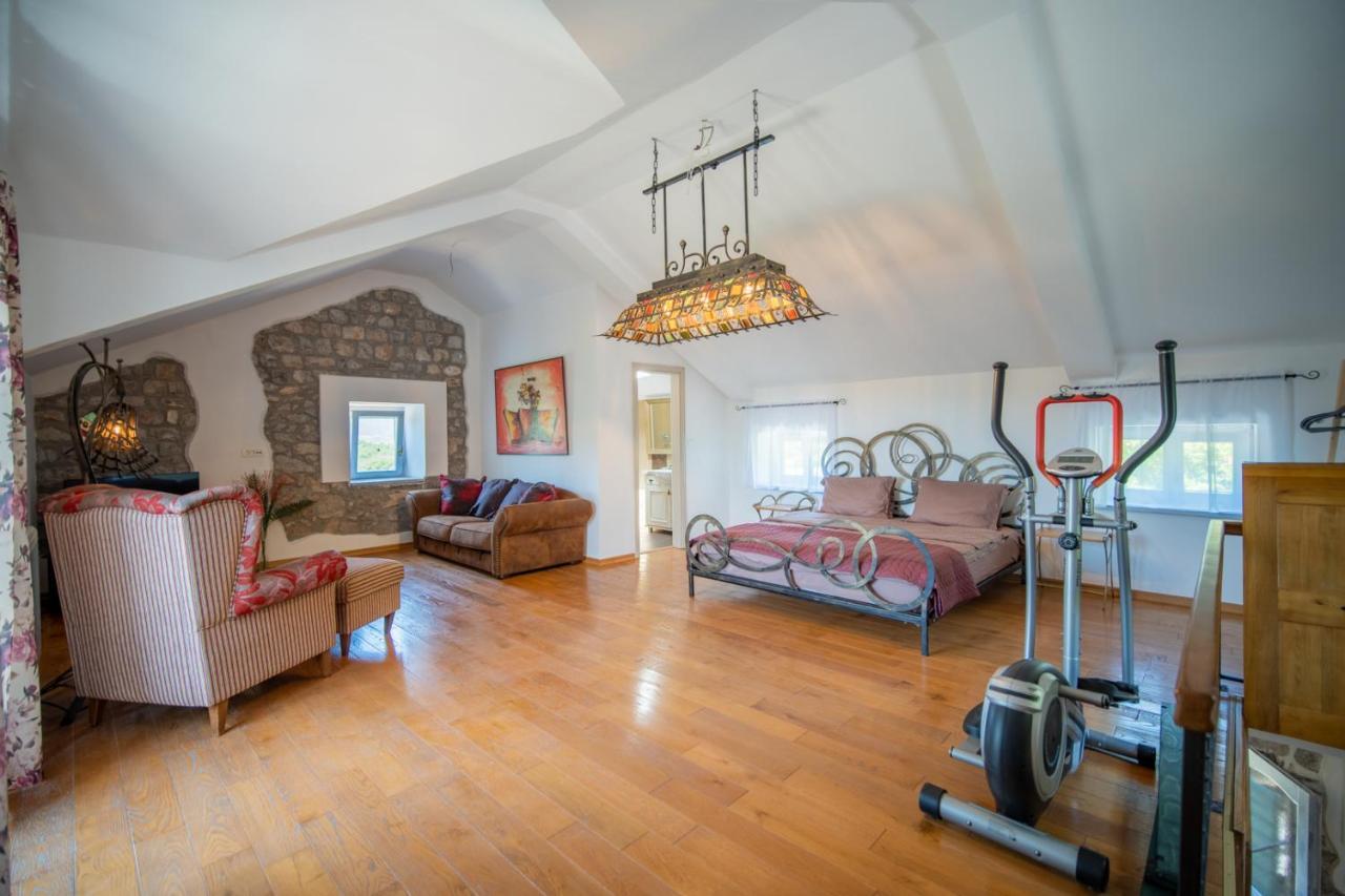 Villa Toscana With A Pool